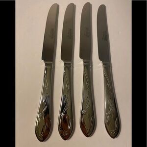 Temp-tations 4-Dinner/Butter Knives Old World Floral 18/10 Stainless NWOT